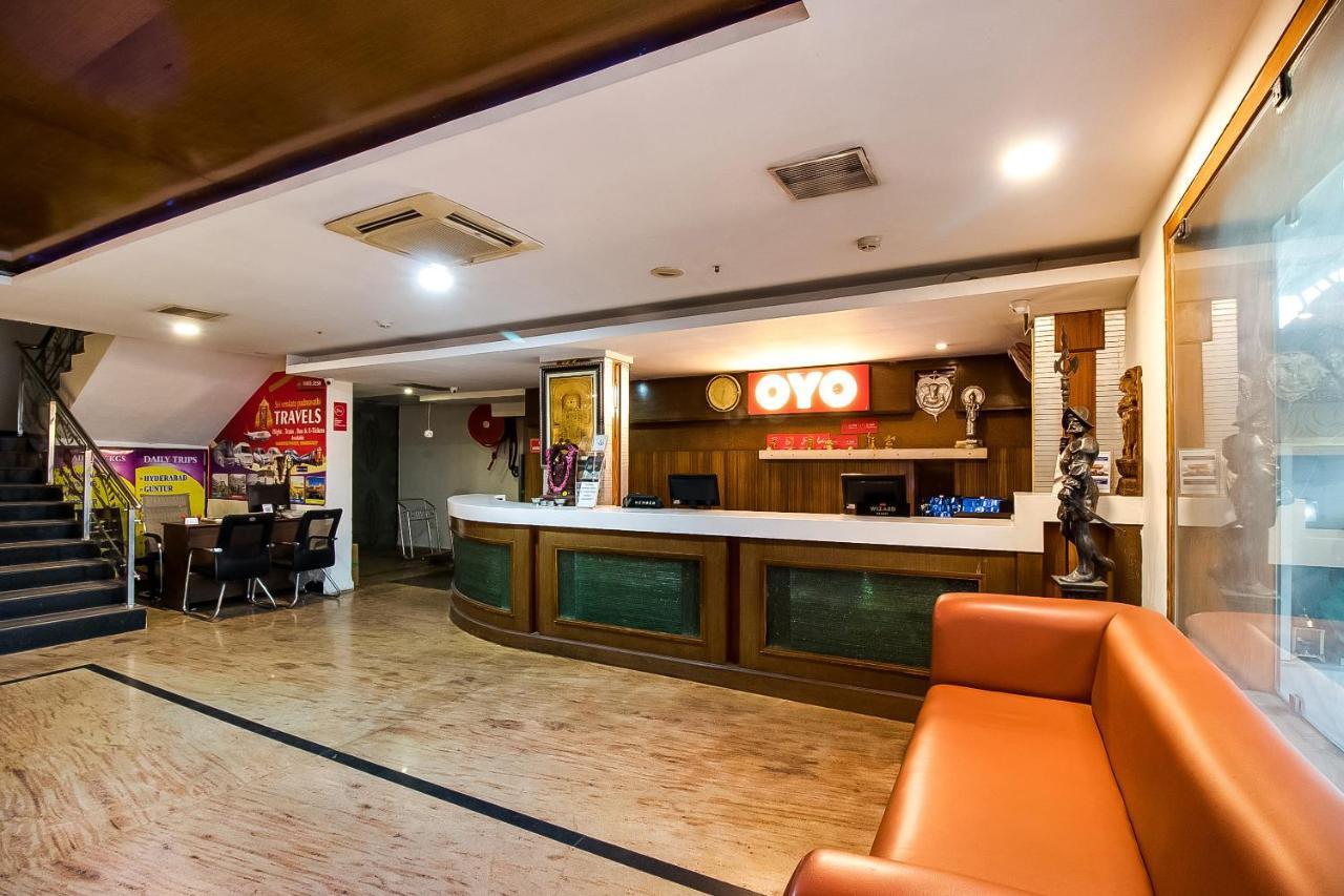 Oyo Flagship 9115 Hotel Udayee International Tirupati Luaran gambar